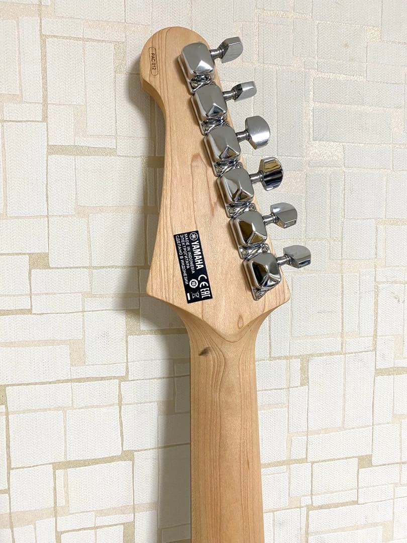 YAMAHA ヤマハ パシフィカ レッド エレキギター