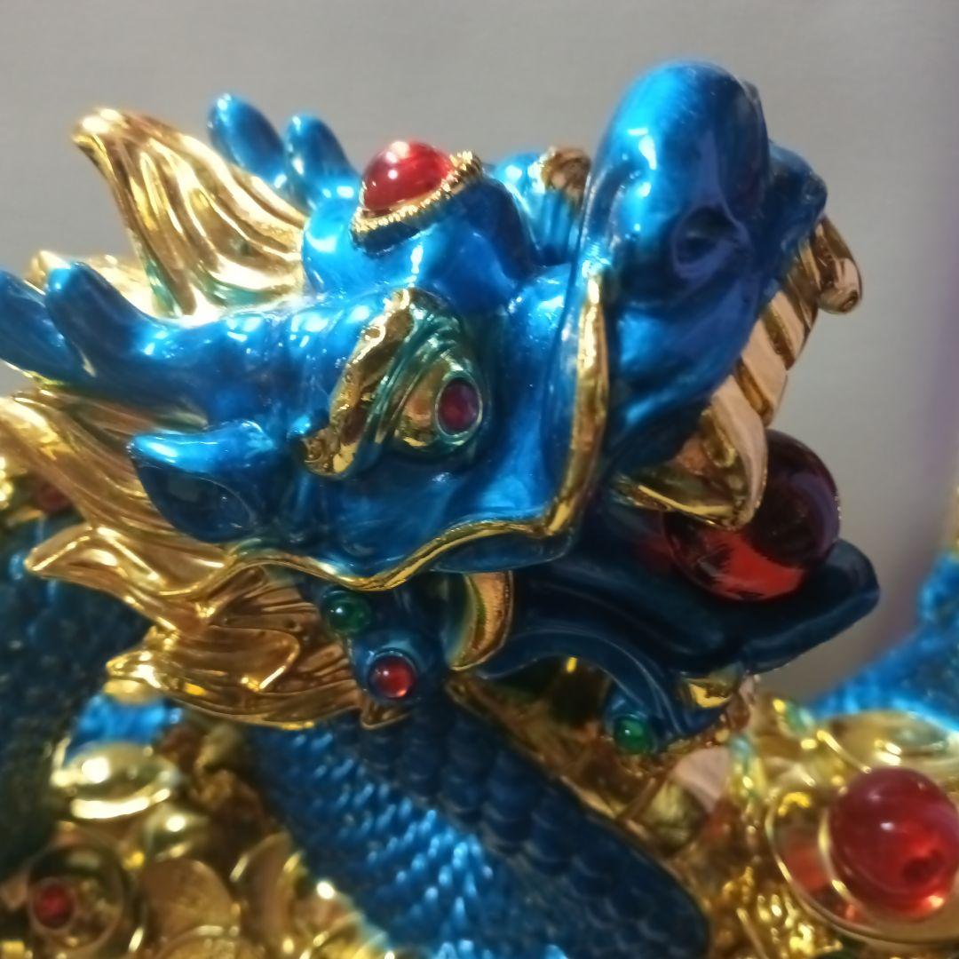 中国工芸品　青色と金色の青龍　ダンシングドラゴン　風水アイテム　富と繁栄の象徴