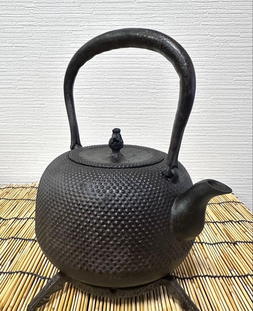 ＵＳＥＤ品 南部成龍堂鋳造所　伝統工芸士 及川 光正(齋峰)１８型　南部鉄瓶