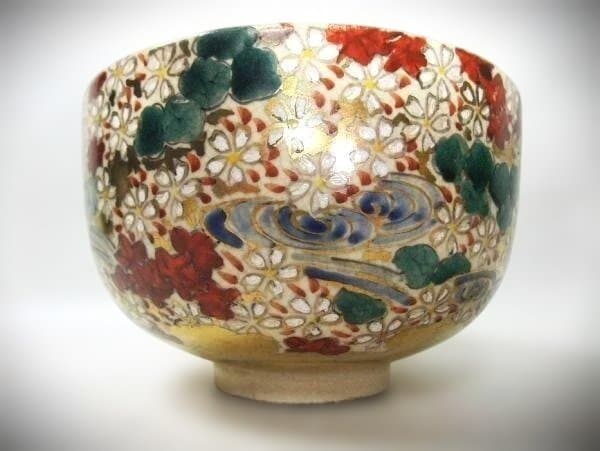古い 本薩摩焼 金襴手 花づくし 竜田川 紅葉 茶道具 抹茶茶碗