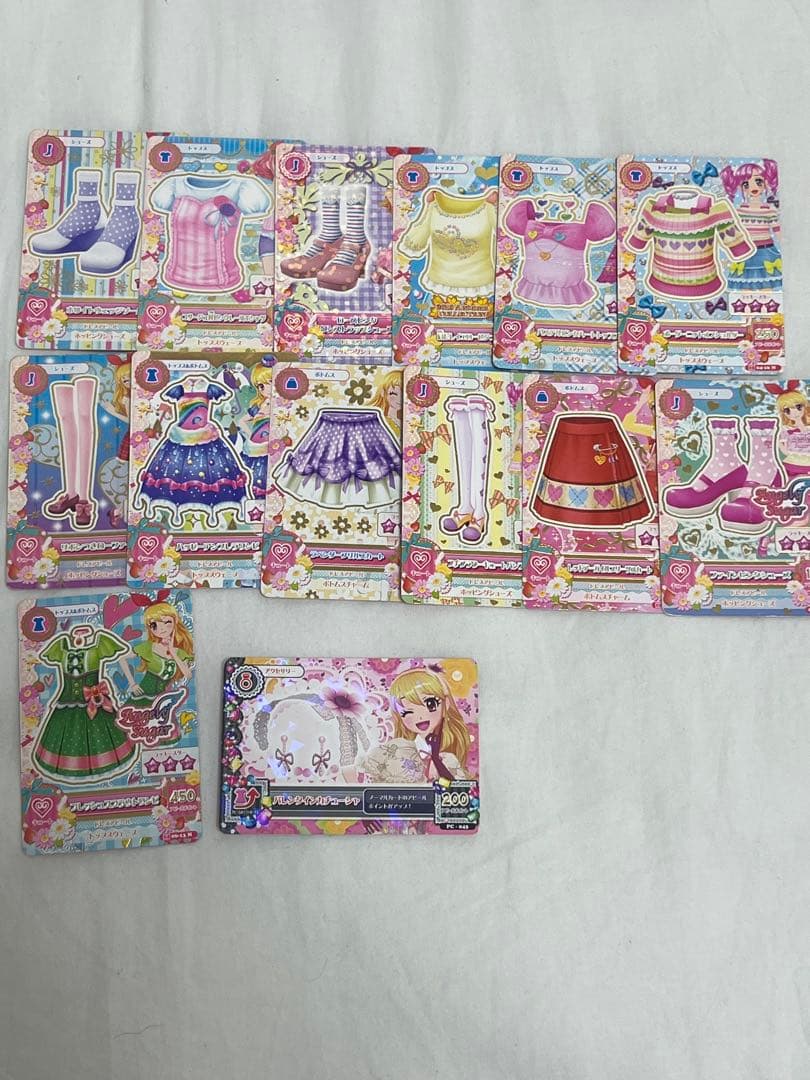 アイカツカード まとめ売り約270枚プレミアム19枚 枚大量 初期 学生証