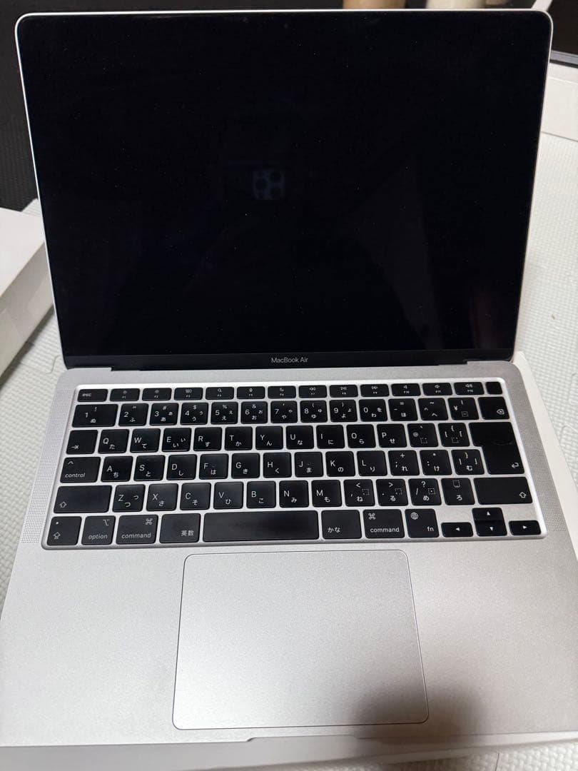 Apple MacBook Air (M1, 2020) 本体