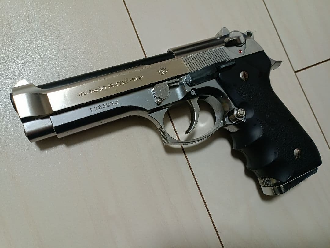 【中古品】東京マルイ 18禁 ガスガン「M92F」シルバーツートンカラー