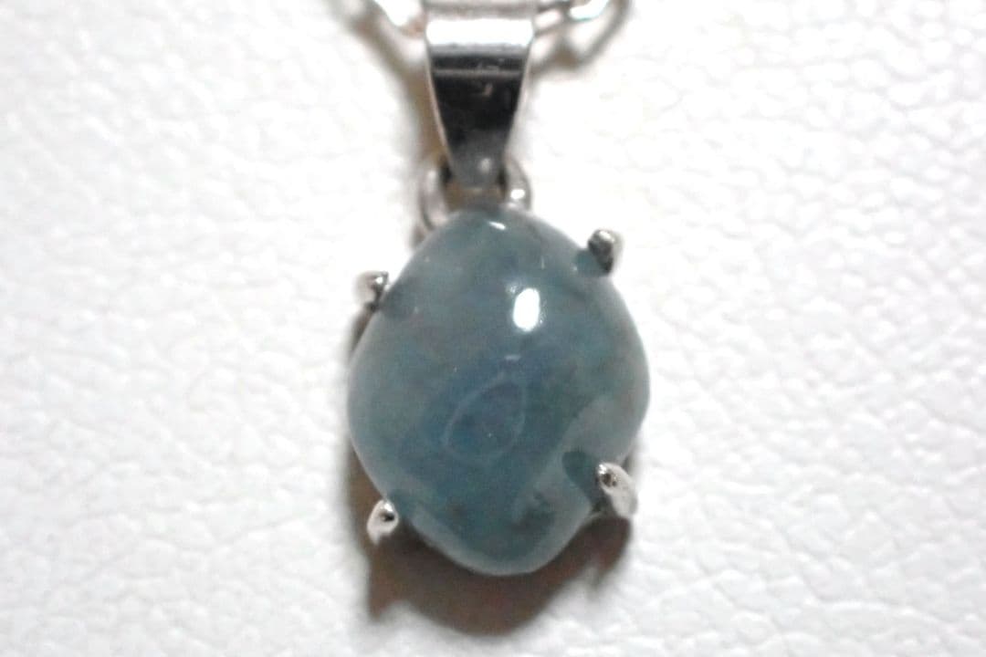 糸魚川翡翠　翡翠　入コン沢　青　ペントップ　sv925　送料無料