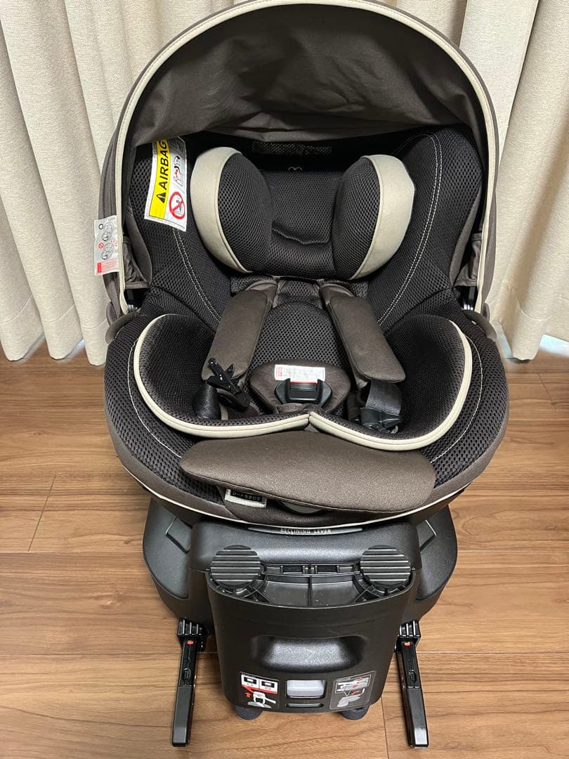 エールべべ　クルット4i グランス　チャイルドシート
