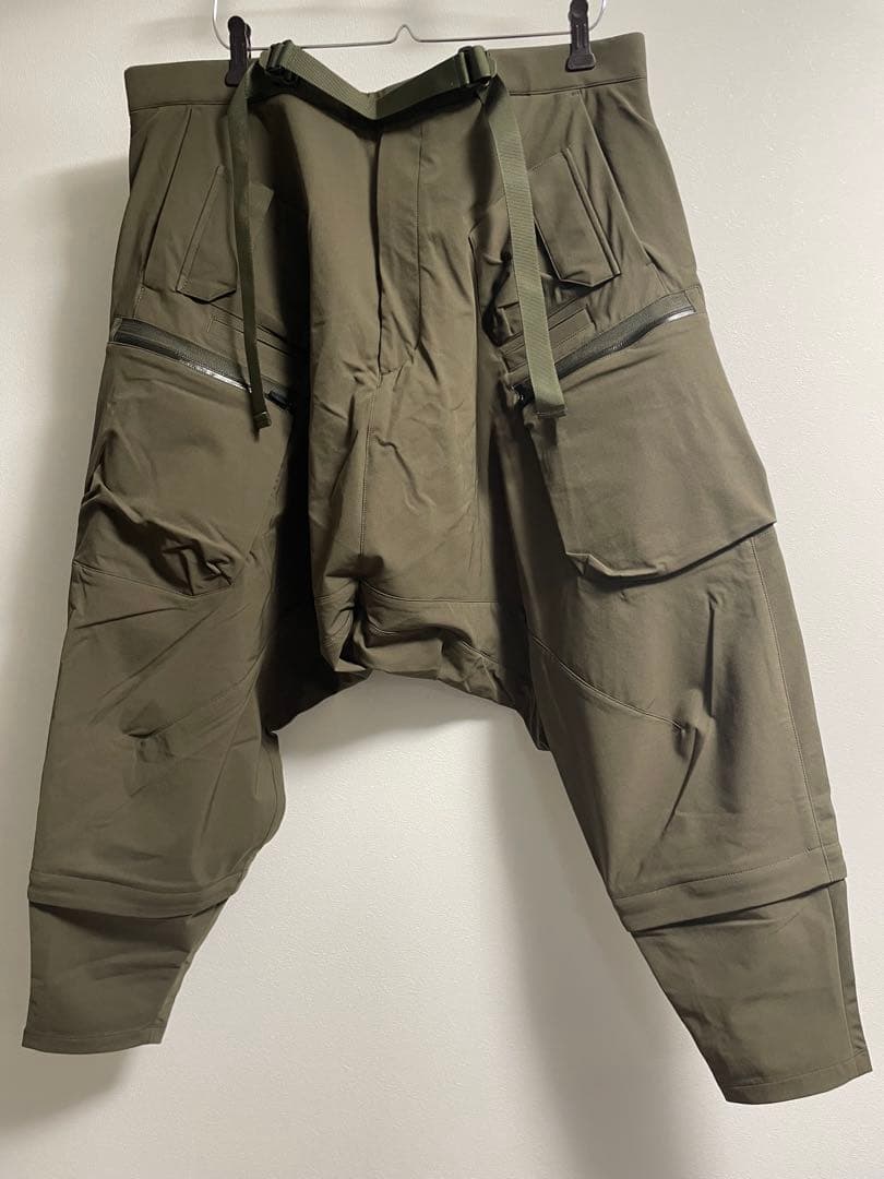 P30A-DSKR OLIVE/SHINYサイズS