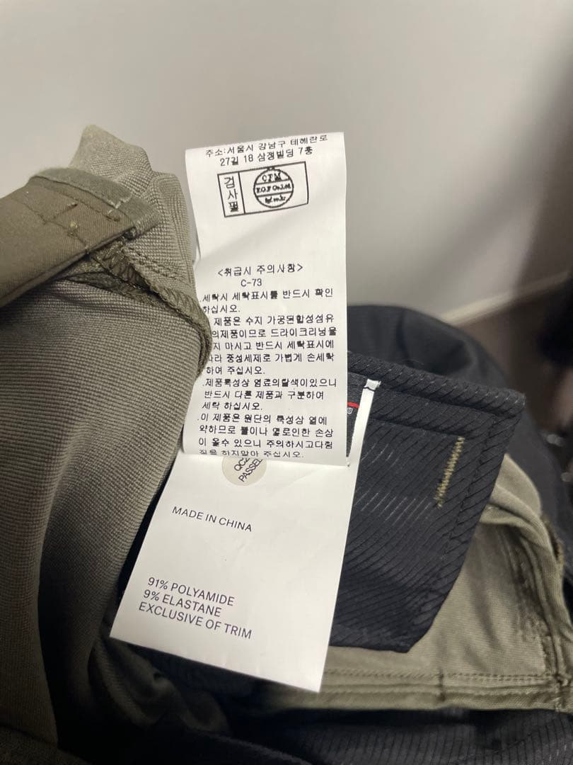 P30A-DSKR OLIVE/SHINYサイズS