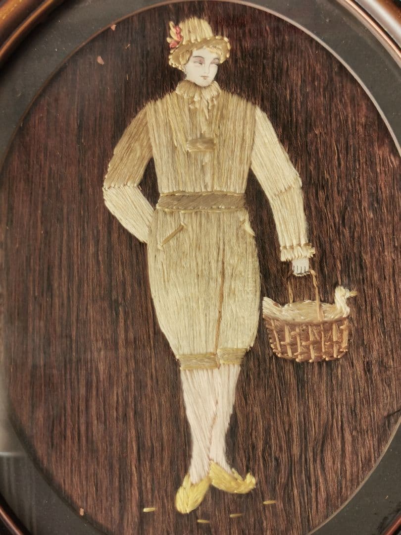 アンティーク 美しいシルク刺繍絵 額装 オランダ民族衣装/正装 少年と籠とアヒル