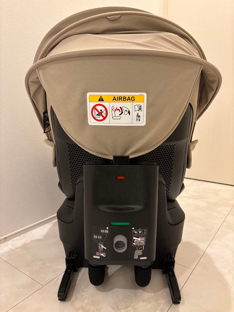 【値下げ】エールべべ　クルットR ザ・ファースト2 チャイルドシート