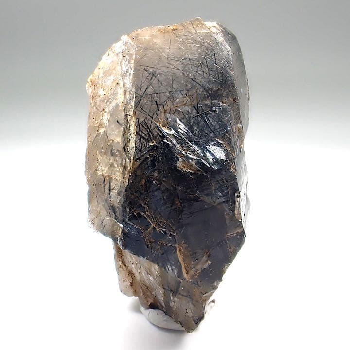 【パキスタン/ザギ産】ザギマウンテンクォーツ(リーベカイトインクォーツ)