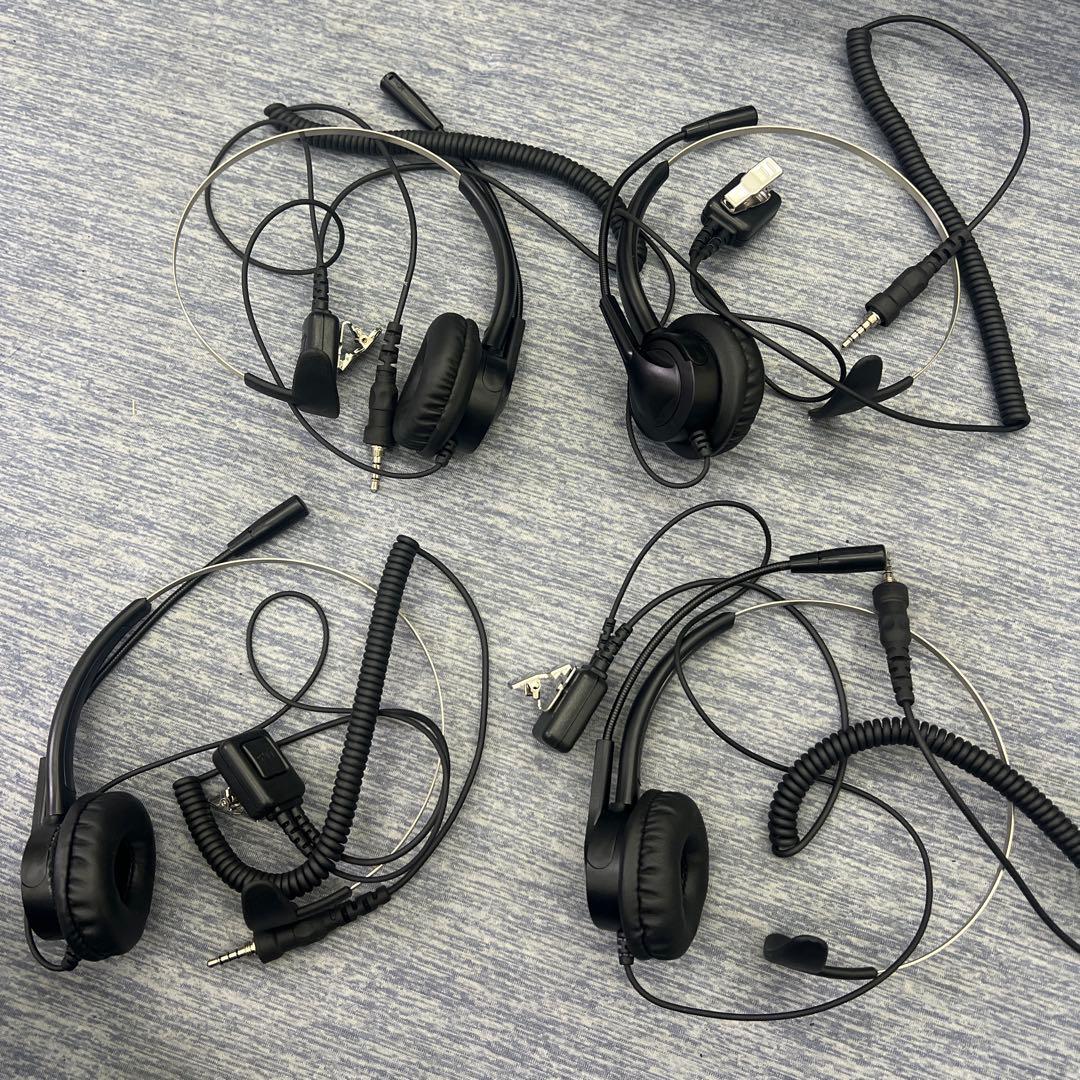 ICOM トランシーバー 4台 ヘッドセット　ハードケース付