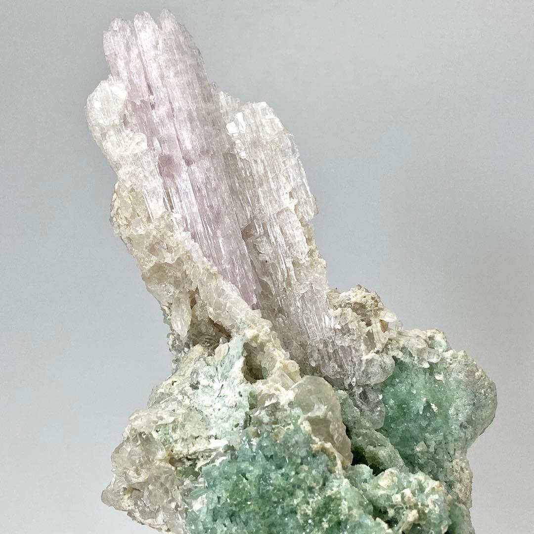 クンツァイト　クォーツ　ブルーアラゴナイト　鉱物標本　原石　天然石　ストーン