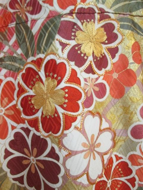 お値下げ！本加工☆豪華ピンク金駒刺繍振袖