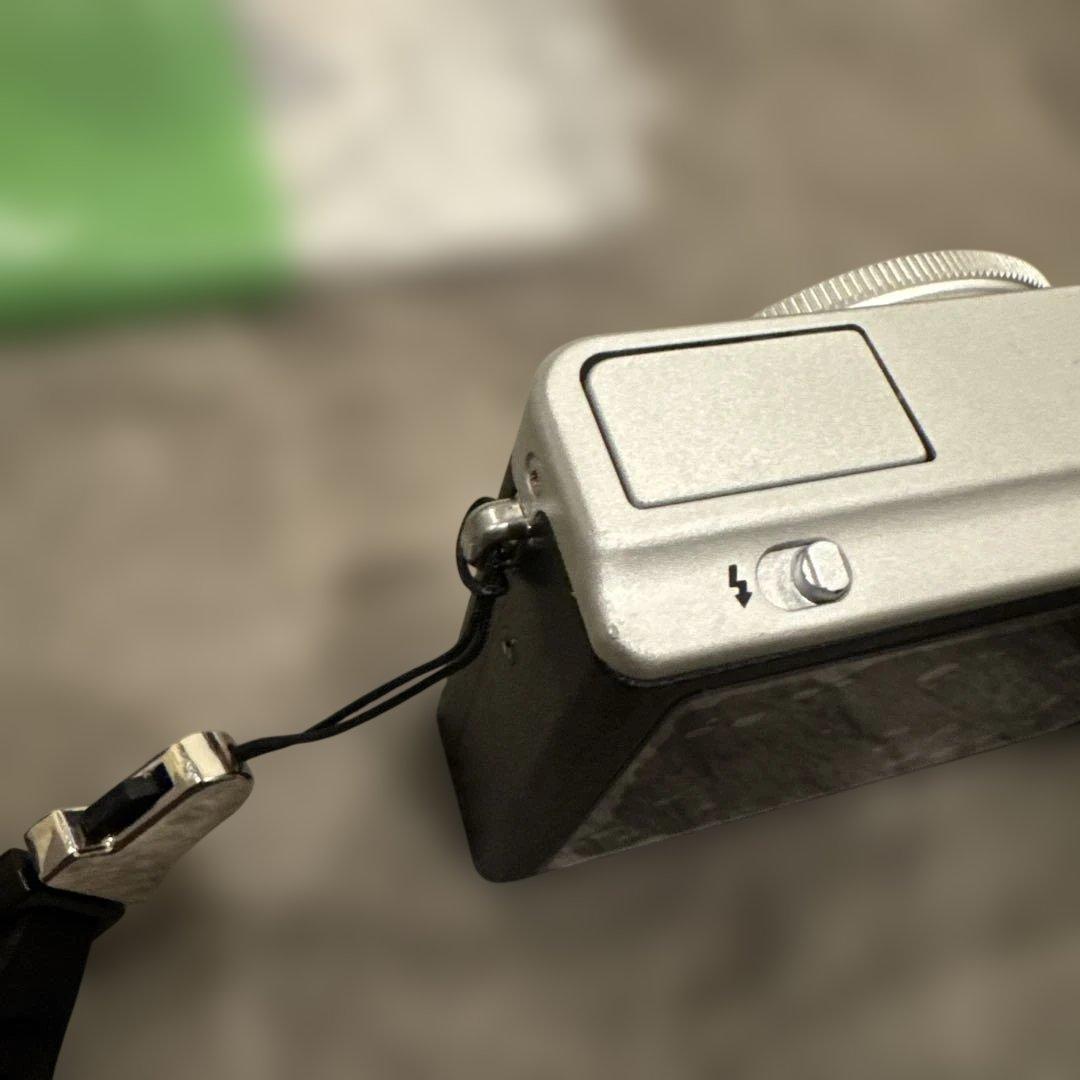 FUJIFILM 富士フイルム コンデジ XQ2