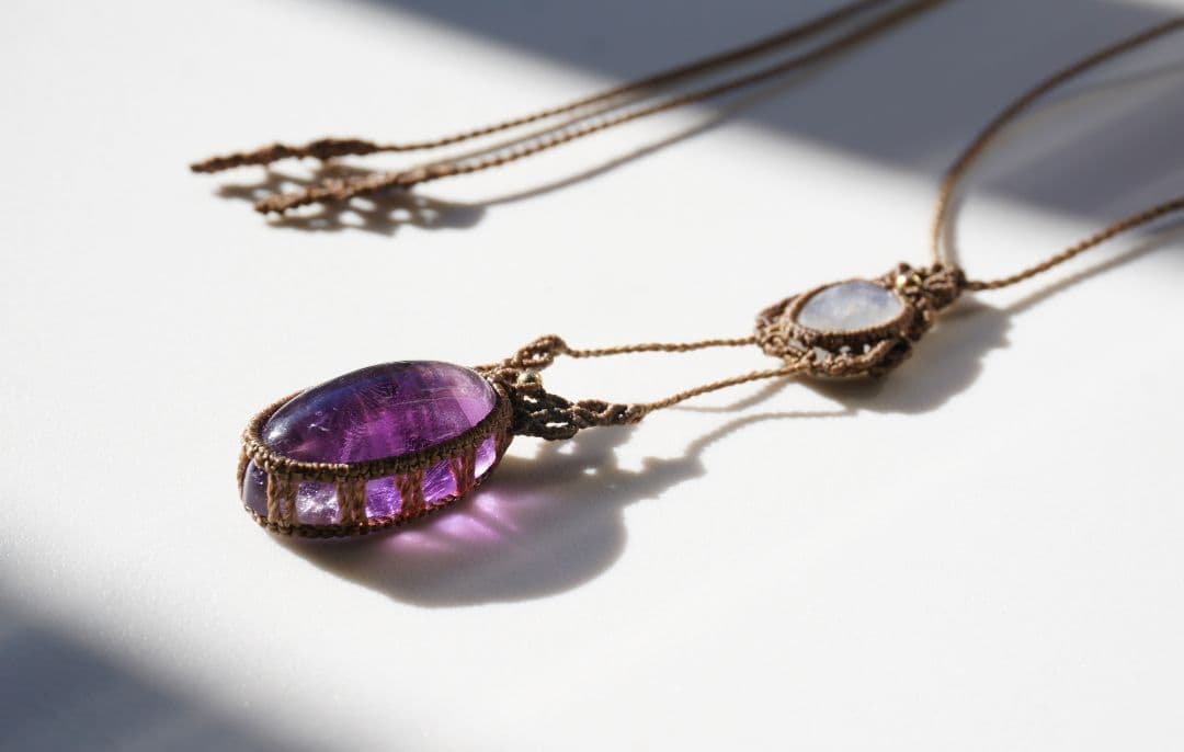 《H様お取り置き》夜明けの空の色　グラデーションアメジスト　マクラメ　ネックレス