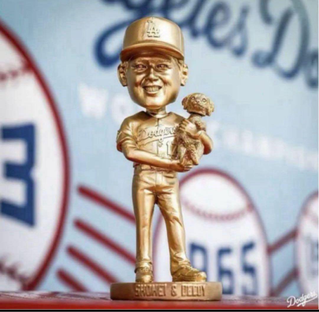 大谷翔平　デコピン　ゴールド　ボブルヘッド　来場者限定　スタジアム配布　新品