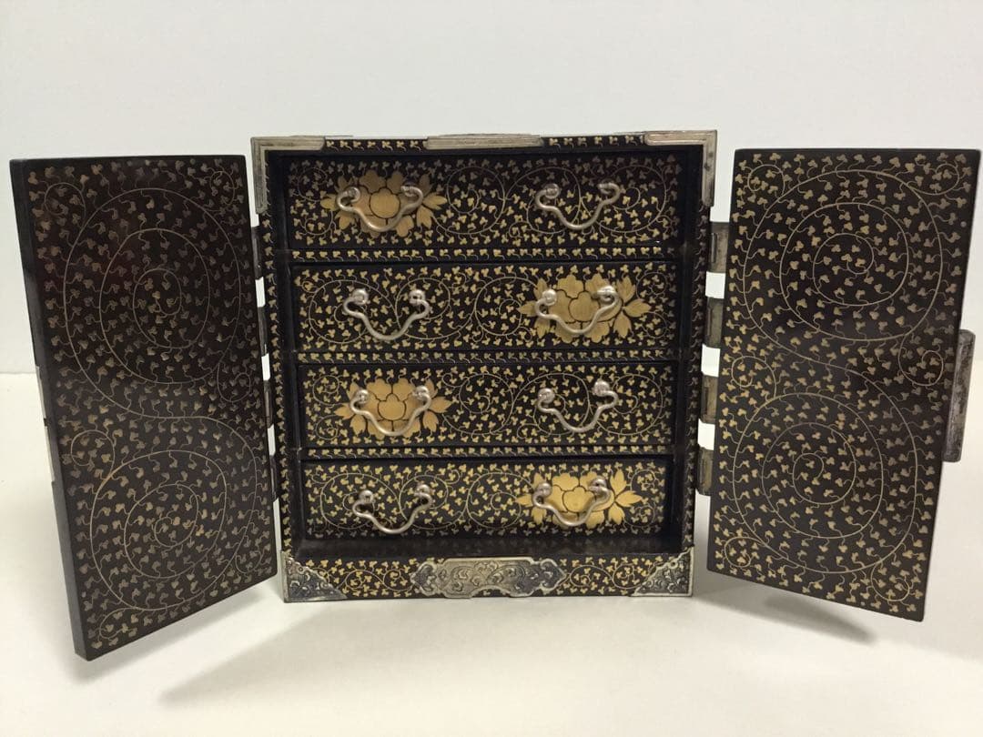 古い雛道具◆御三ツ揃◆木製 蒔絵 唐草 漆器 雛人形 骨董 ドールハウス