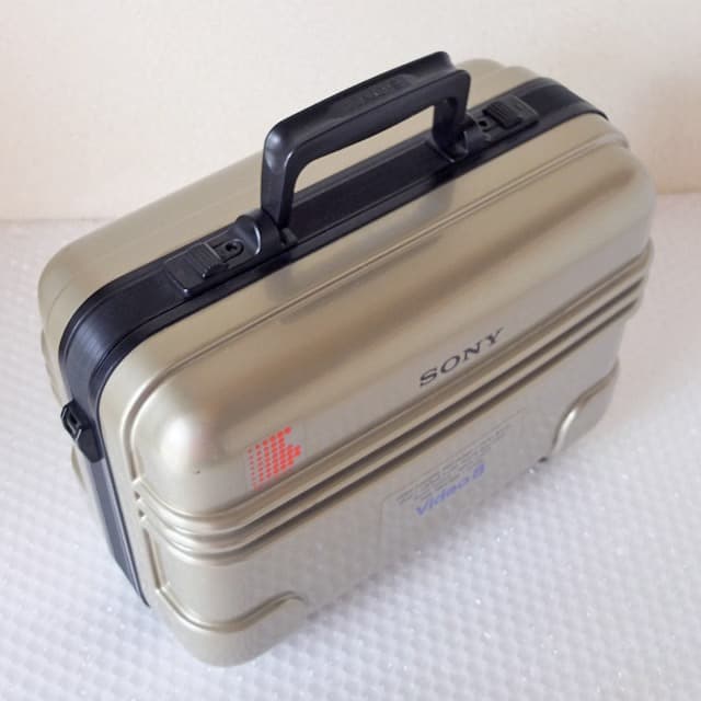 ヴィンテージ ソニー ビデオ8 カムコーダー用 ハードケース LC V814
