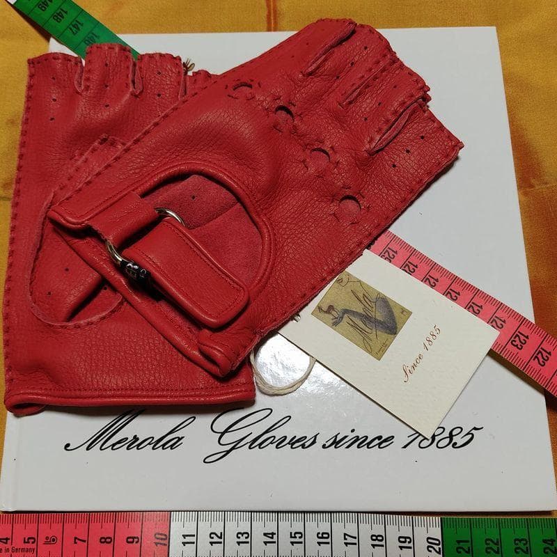 メローラ ディアロッソ赤 指貫ドライビンググローブ フェラーリ別注元MEROLA