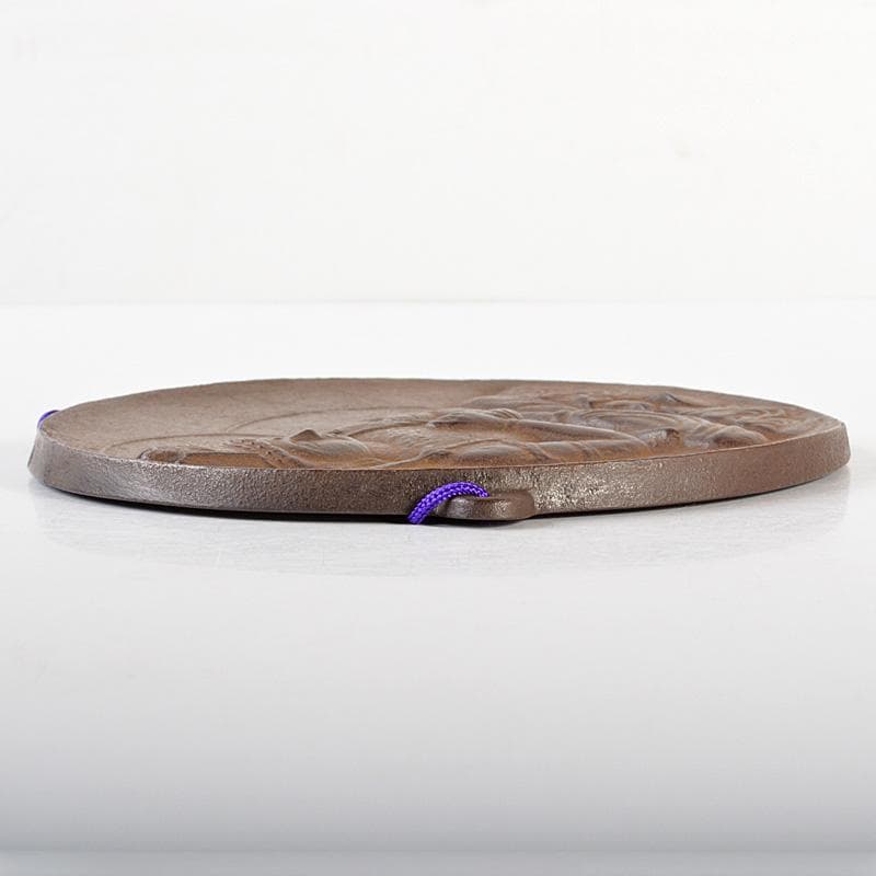 南部鉄器　鈴木盛久作　レリーフ　一字金輪像懸仏　共箱　C　6005