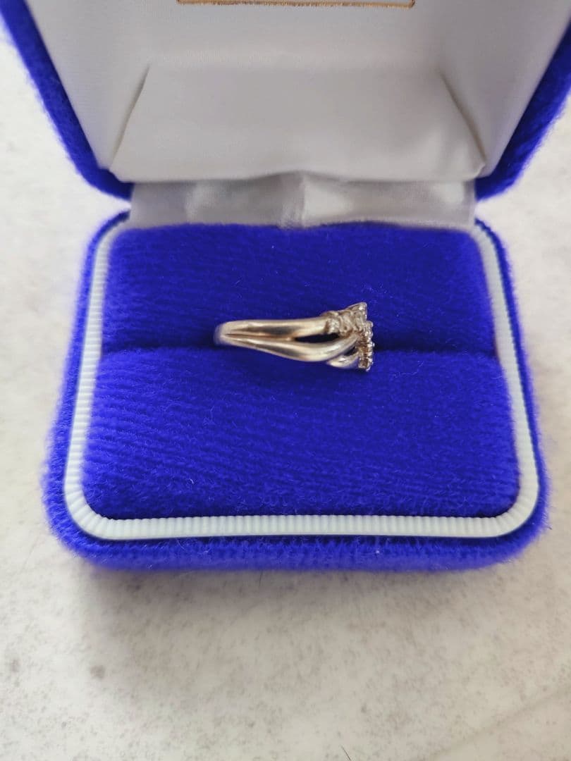 ptダイヤモンドリング保証書付き