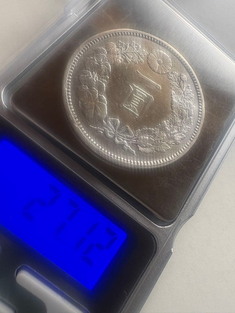 s*e様 【本物保証】　特年　大型　一圓銀貨　明治7年銘　前期　希少貨幣