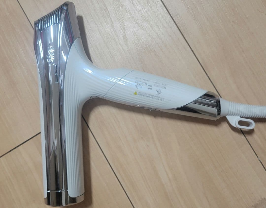 リファビューテック ドライヤー S+ ホワイト ヘアドライヤー 温度調節機能付き