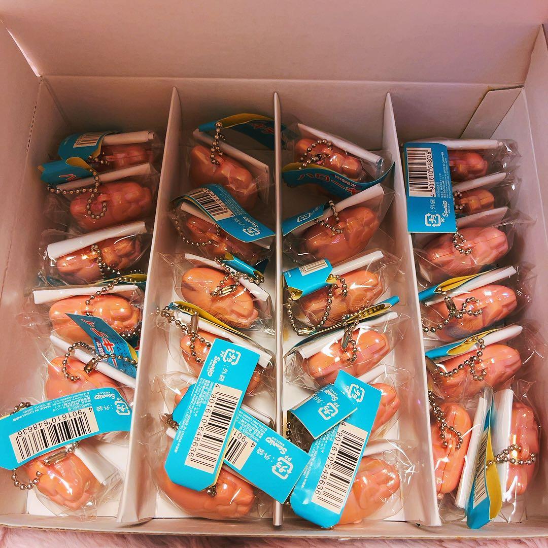 希少激レア　ハローキティ　地域限定　コレクターズマスコット　2002 サンリオ