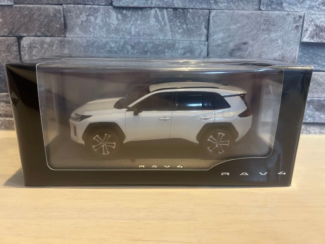 ★未使用品★トヨタ 新型 RAV4 カラーサンプル