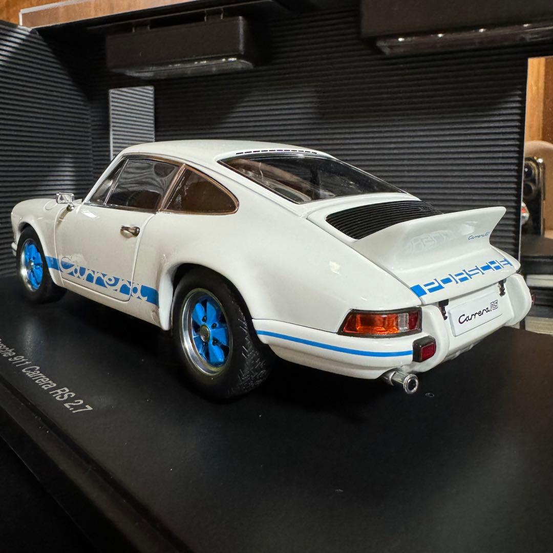 絶版未展示品オートアート1/18ポルシェ911 カレラ RS 2.7 1973