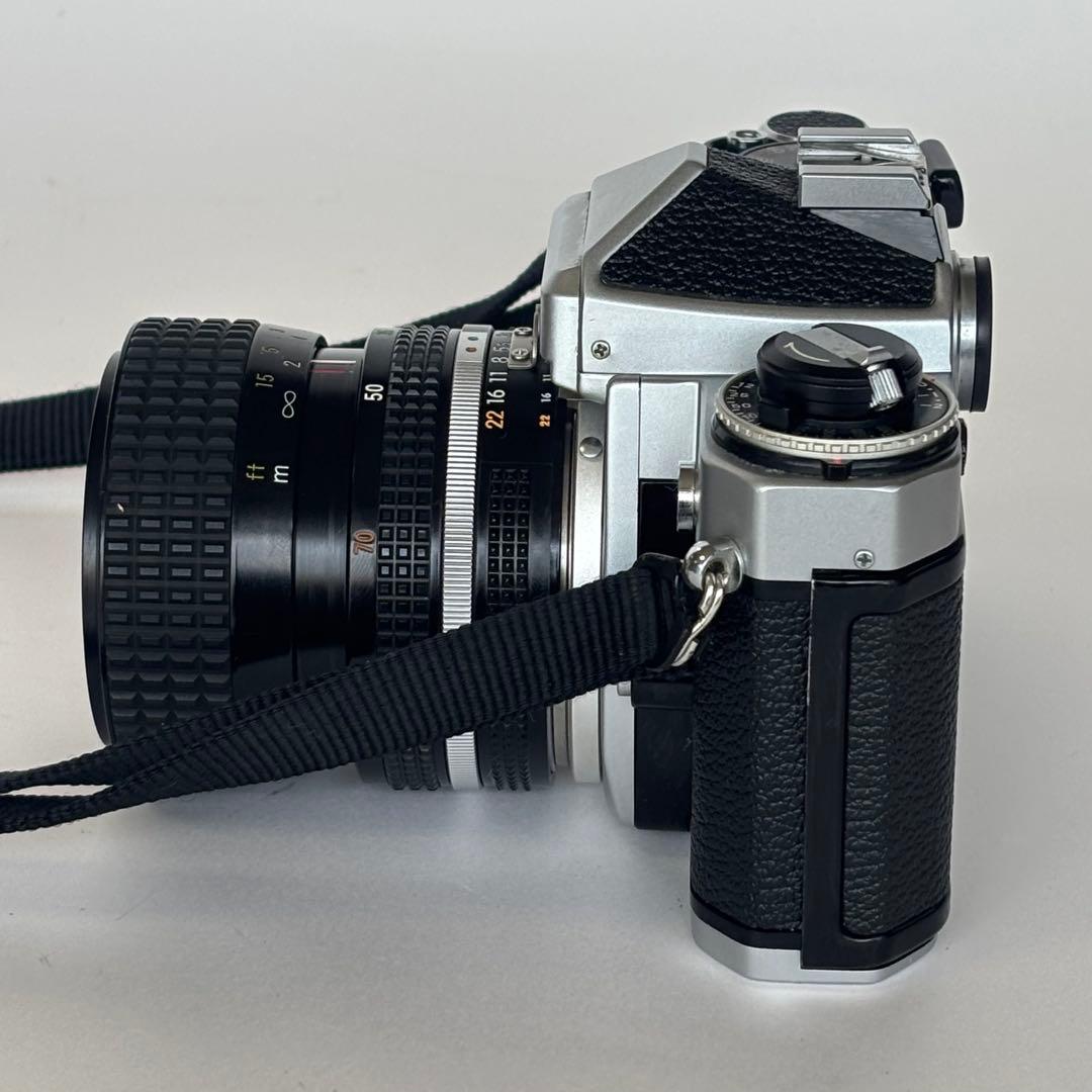 Nikon FE フィルム一眼レフ35-70mmズームレンズ付き
