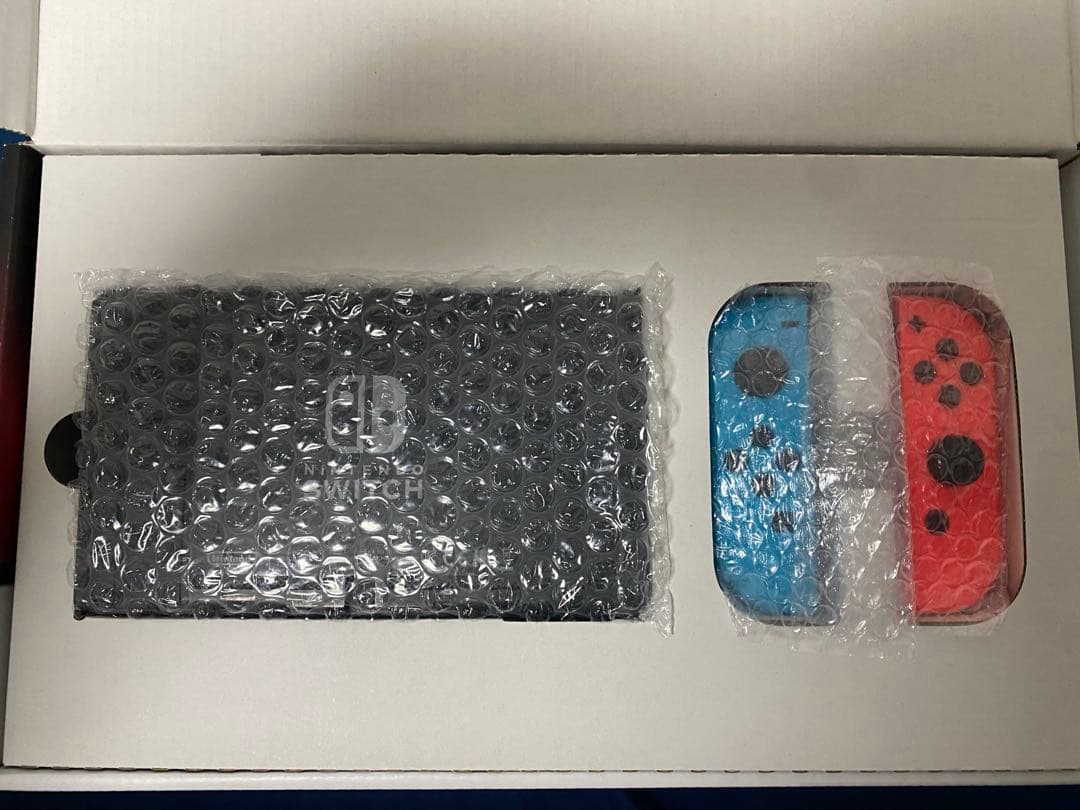 Nintendo Switch 本体 赤/青