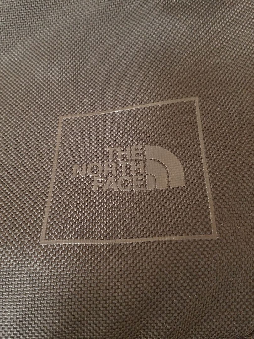 THE NORTH FACE 　シャトルローラー