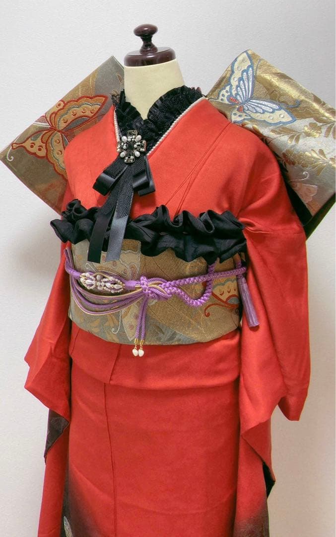 美品　蝶 金銀彩 染分け 赤 正絹 秀品 振袖7点セット　振袖セット　成人式