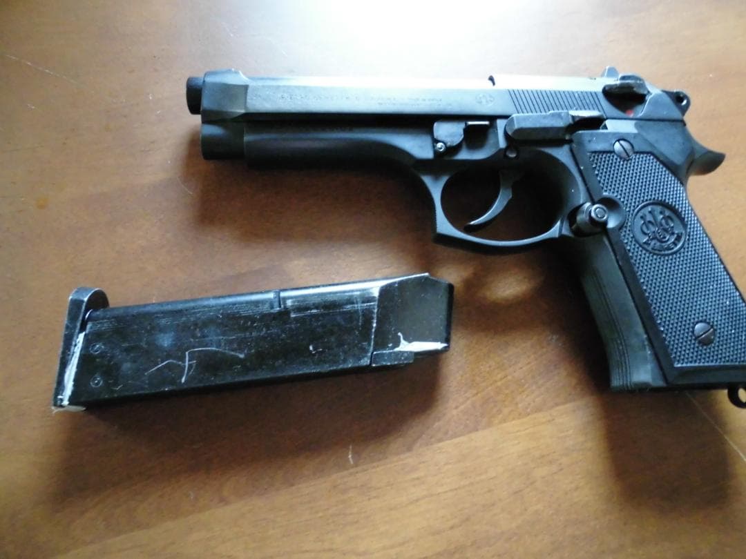 マルシン　ベレッタ９２F　MAXI　固定スライドガスガンプラスチック製