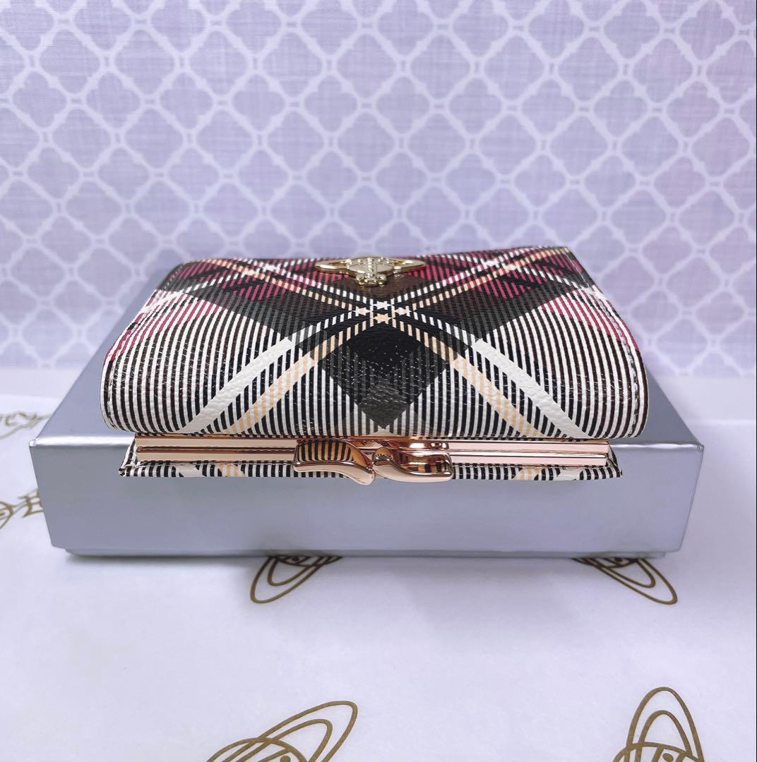 【可愛すぎ♡新品】可愛い ヴィヴィアン・ウエストウッド　三折財布 チェック