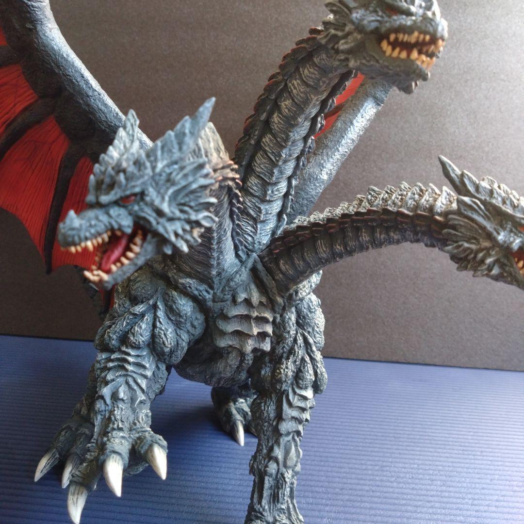 デスギドラ　フィギア