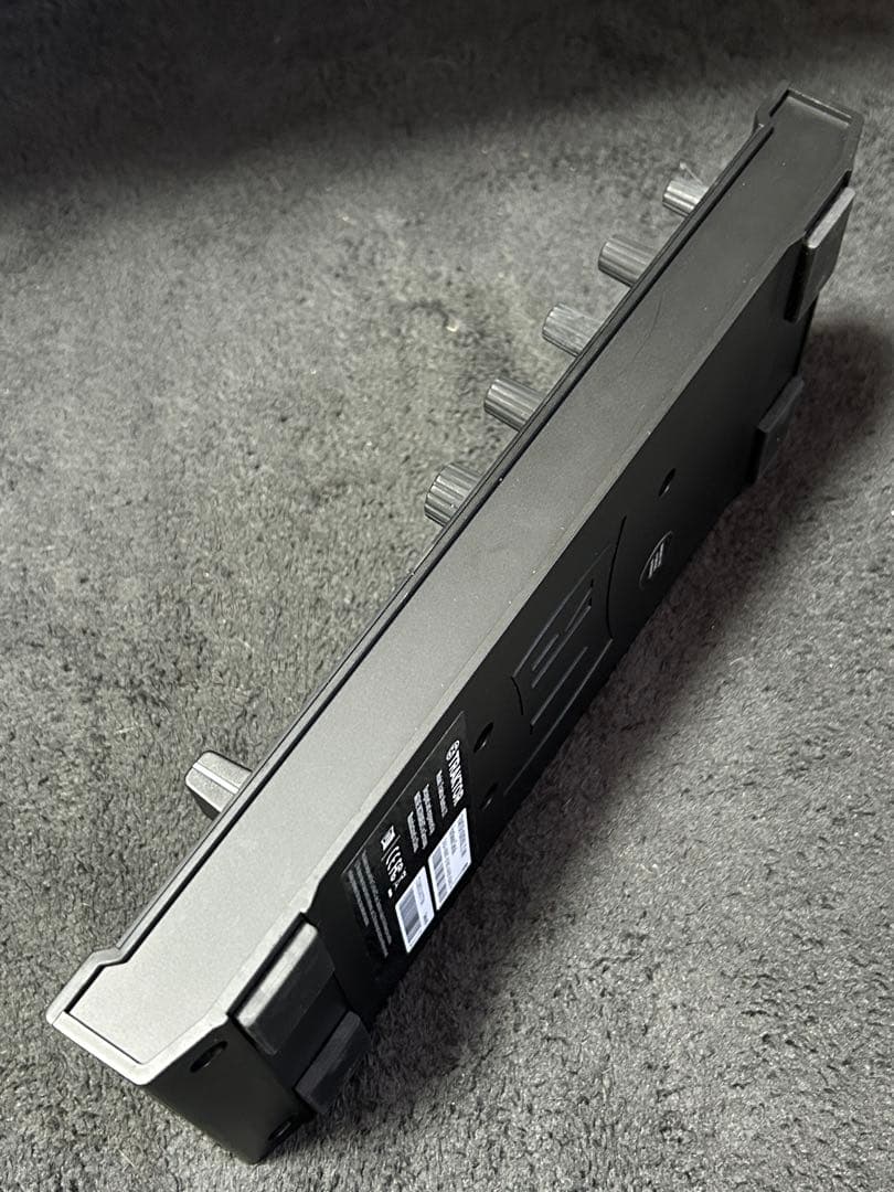 TRAKTOR KONTROL Z1 ミキシング・コントローラー おまけ付き