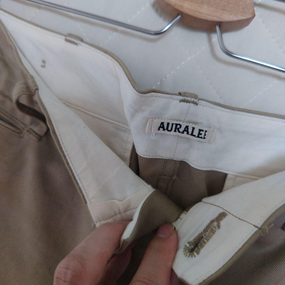 AURALEE ベージュ チノパン