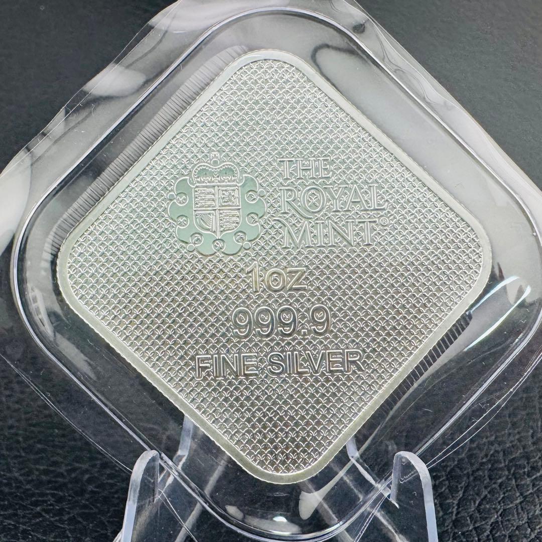 銀貨 英国 ロイヤルミント クイーンズビーストコンプリーター 四角型 1オンス