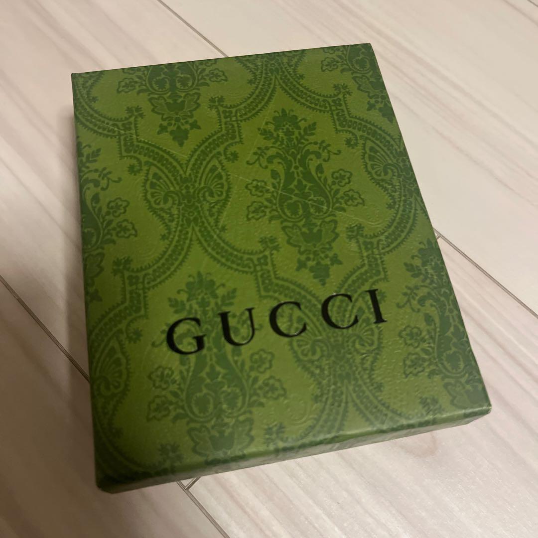 グッチ　財布　マーモント シェリーライン