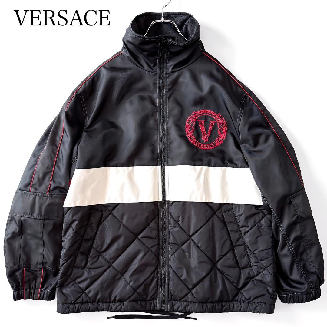 【スガちゃん さん】VERSACE RFID搭載 Vロゴブルゾン キルティング