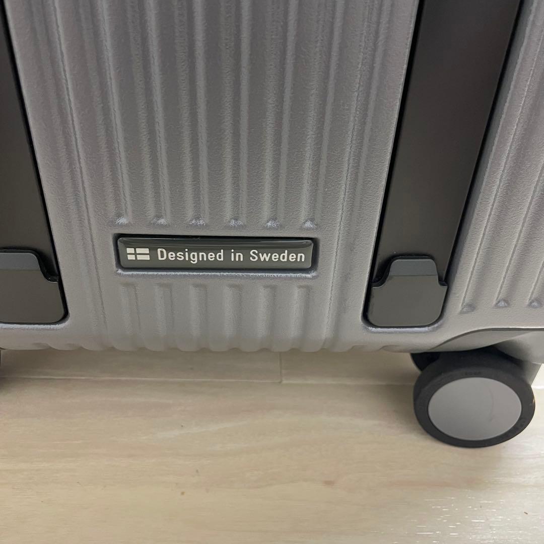 イノベータースーツケース　inv50 38ℓ 機内持ち込み