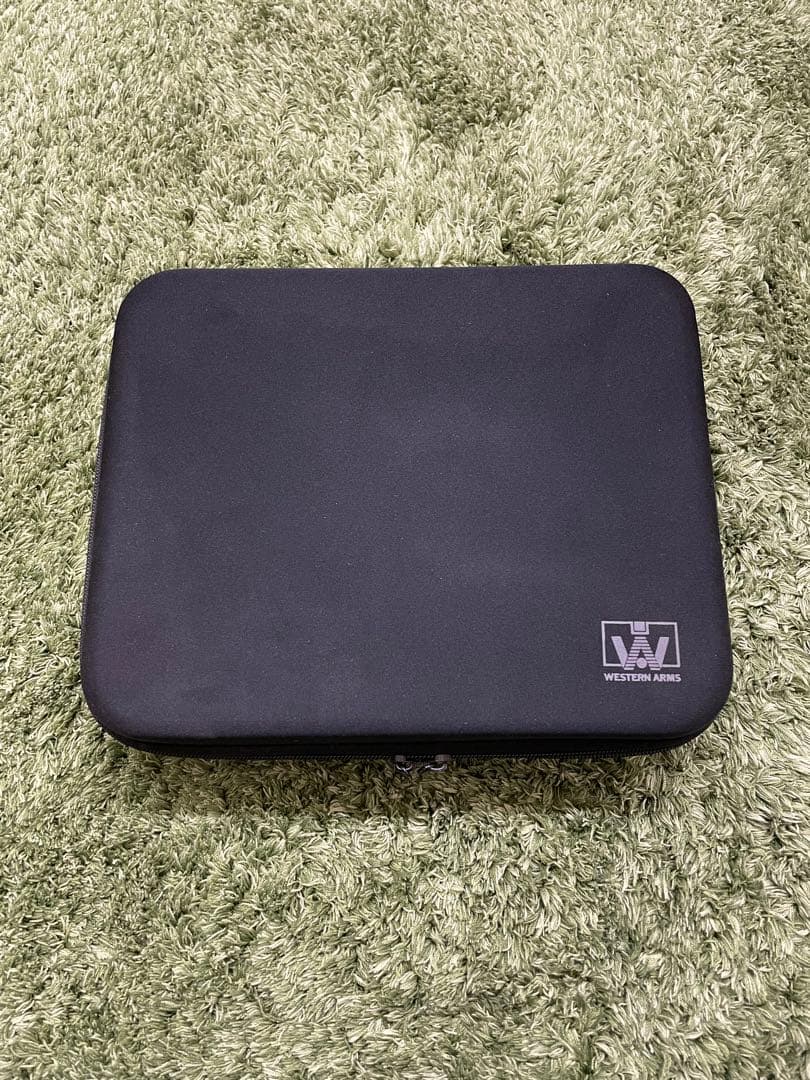 ウエスタンアームズ　INFINITY ガスガン ブラック 予備マガジン１本付き