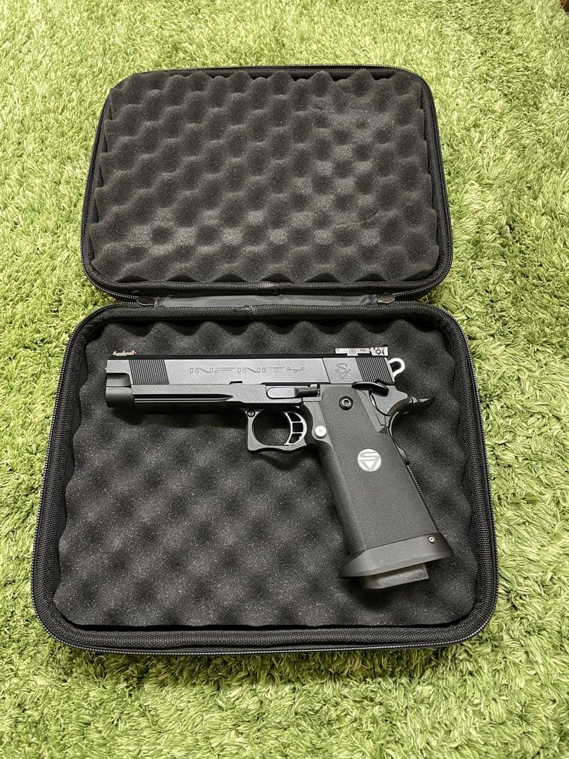 ウエスタンアームズ　INFINITY ガスガン ブラック 予備マガジン１本付き