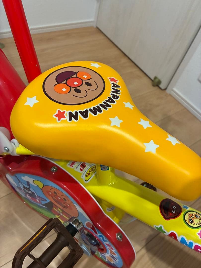 美品！アンパンマン 自転車 12インチ