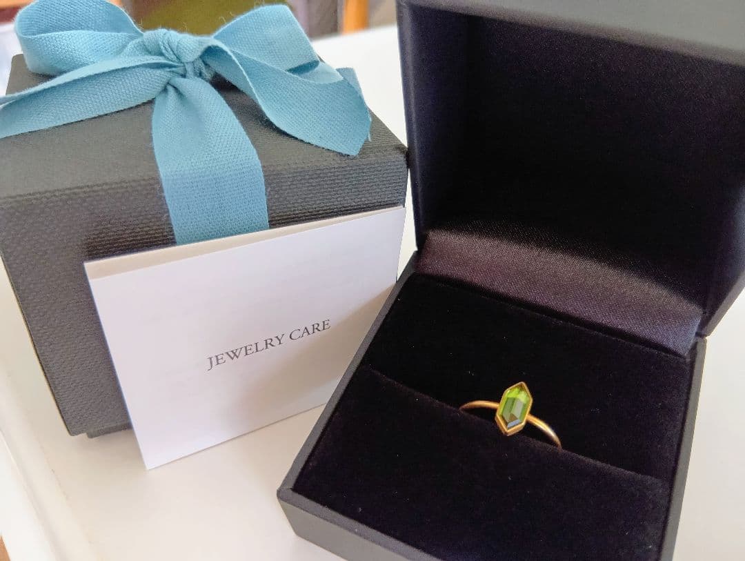 ガブリエラキス 18K グリーントルマリンリング 12号 カイトシェイプ