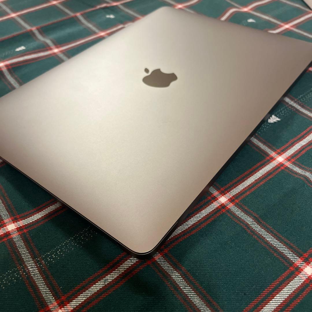 超美品！M1 MacBook Air バッテリー98% 8GB/256GB 箱付