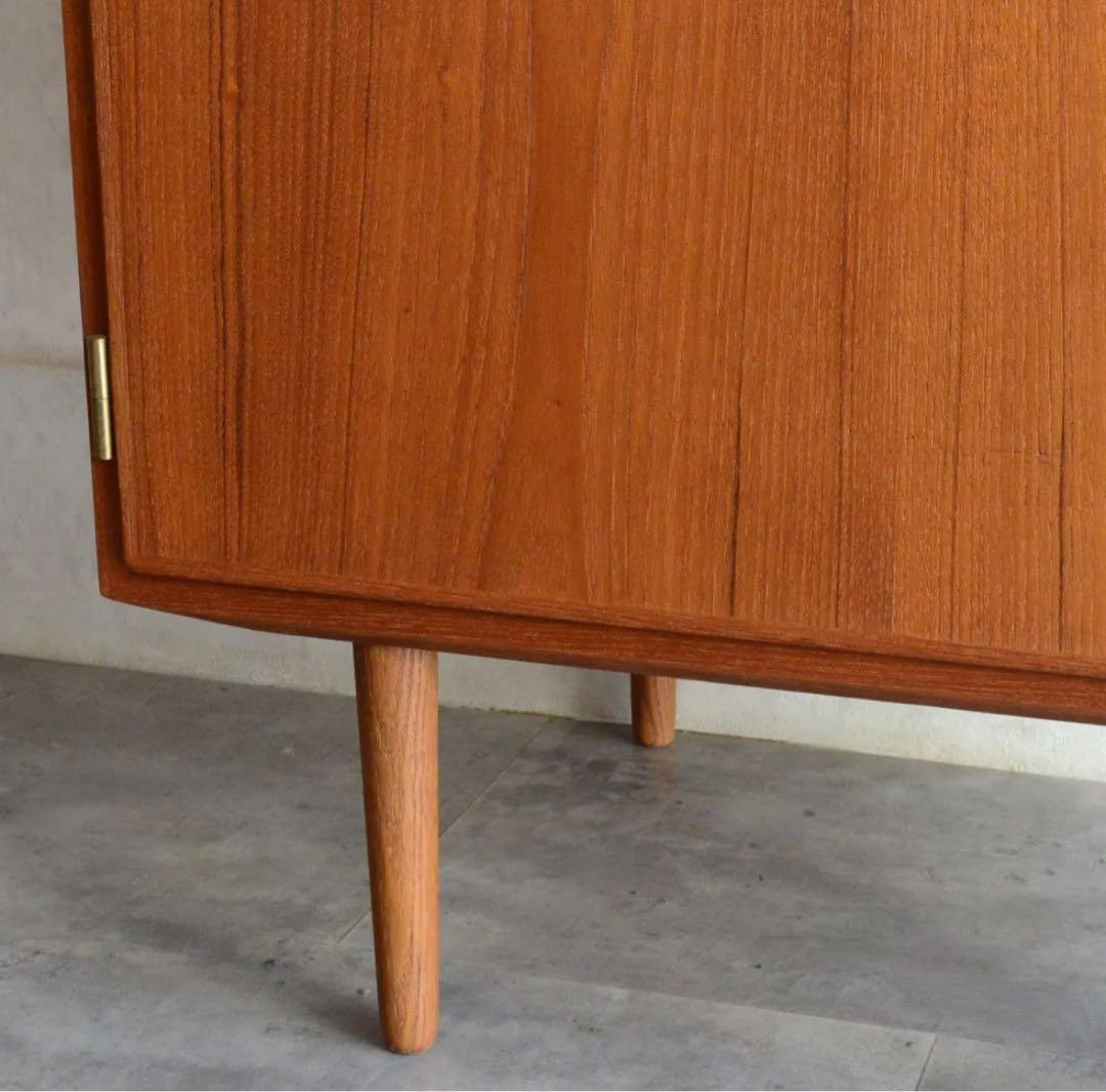 Poul Hundevad ヴィンテージ チーク キャビネットミッドセンチュリー