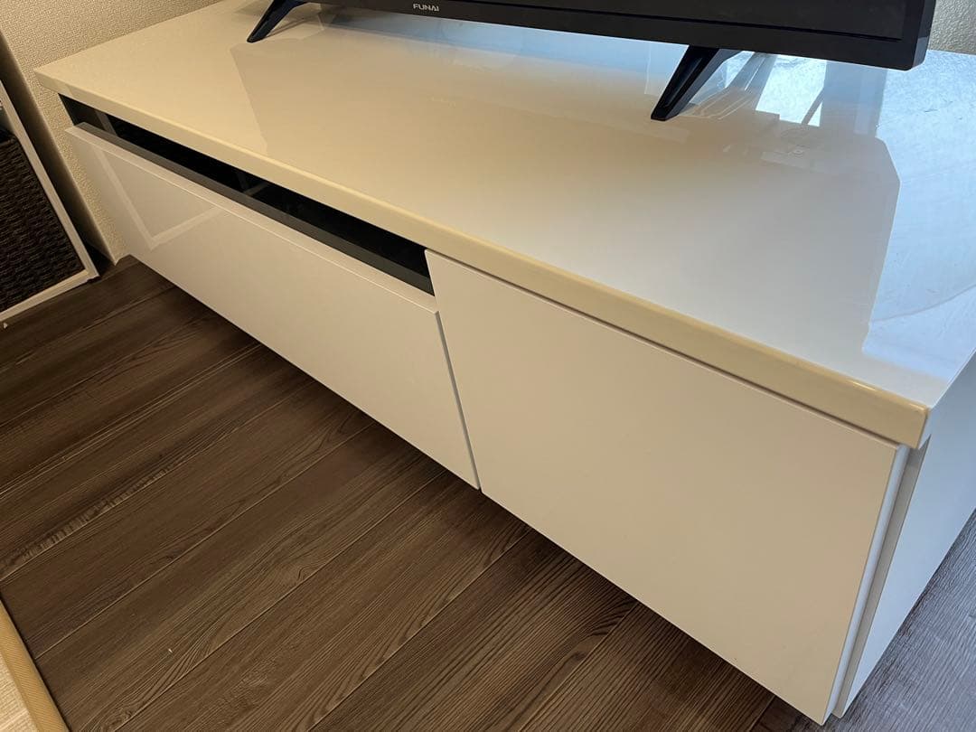 LOWYA テレビボード　ホワイト